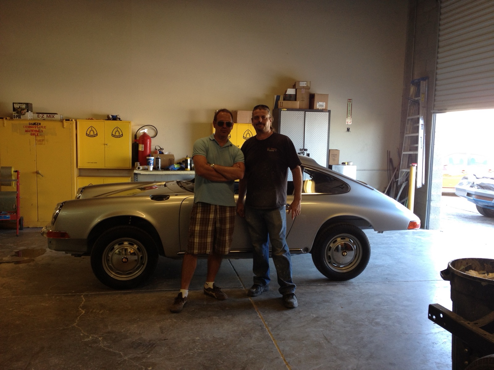 At AZ Street Customs with the freshly painted 912